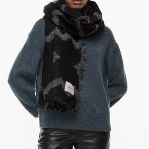 Diamond Mosaic Blanket Scarf